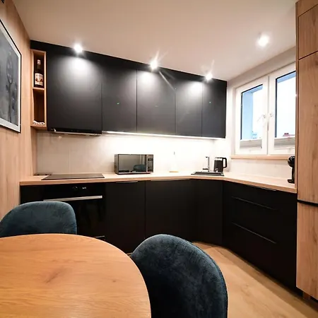 Apartament 4 Pokoje, Oddzielne Biuro Do Pracy, Kominek, Klimatyzacja, Idealne Dla Rodzin Z Dziećmi, Przy Parku Na Wyspie *