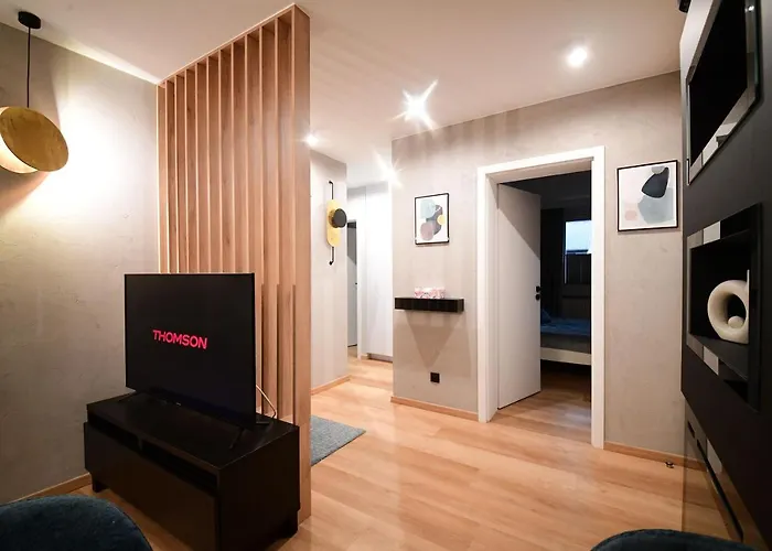 Apartment Dom Rodzinny Przy Parku: 4-pokojowy Z Biurem I Kominkiem Pila (Pila)