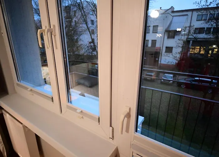 Apartment Dom Rodzinny Przy Parku: 4-pokojowy Z Biurem I Kominkiem *