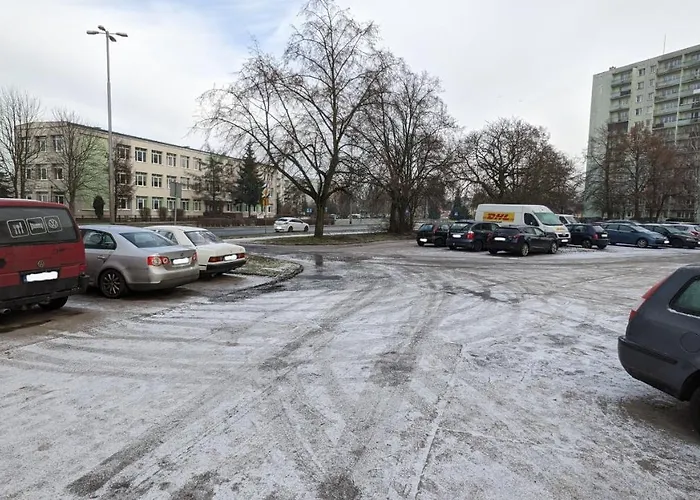 Dom Rodzinny Przy Parku: 4-pokojowy Z Biurem I Kominkiem *